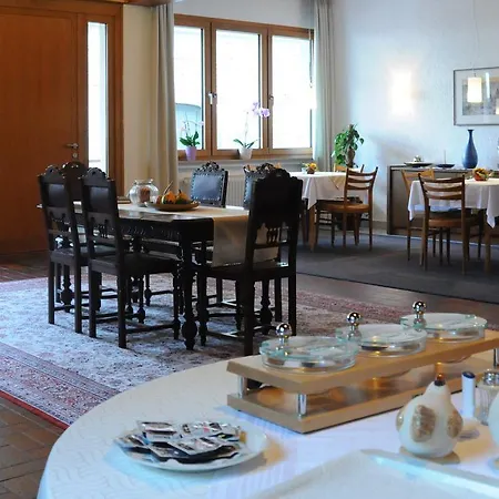 Konukevi Gastehaus Am Herrenberg